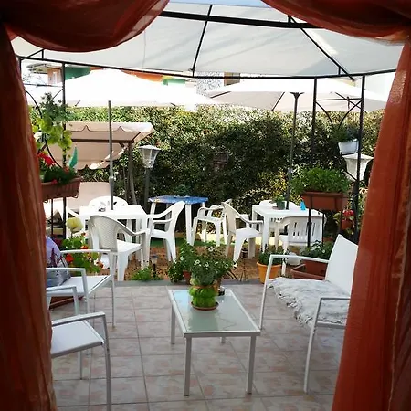 Beb I Delfini Di Casa Paola 3* Mascali