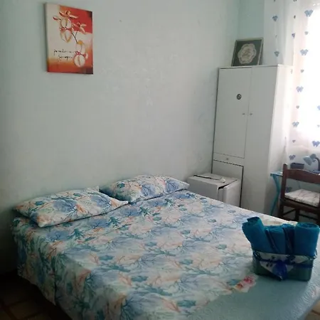 Beb I Delfini Di Casa Paola Bed & Breakfast 3*