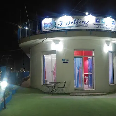 Bed & Breakfast Beb I Delfini Di Casa Paola 3*