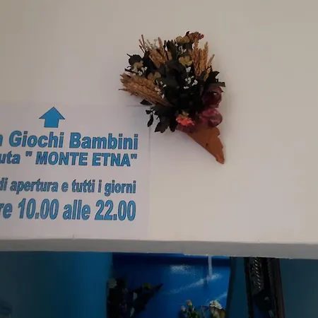 Bed & Breakfast Beb I Delfini Di Casa Paola 3*