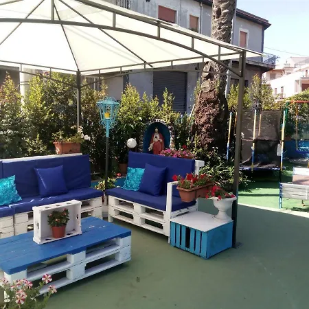 Beb I Delfini Di Casa Paola Bed & Breakfast